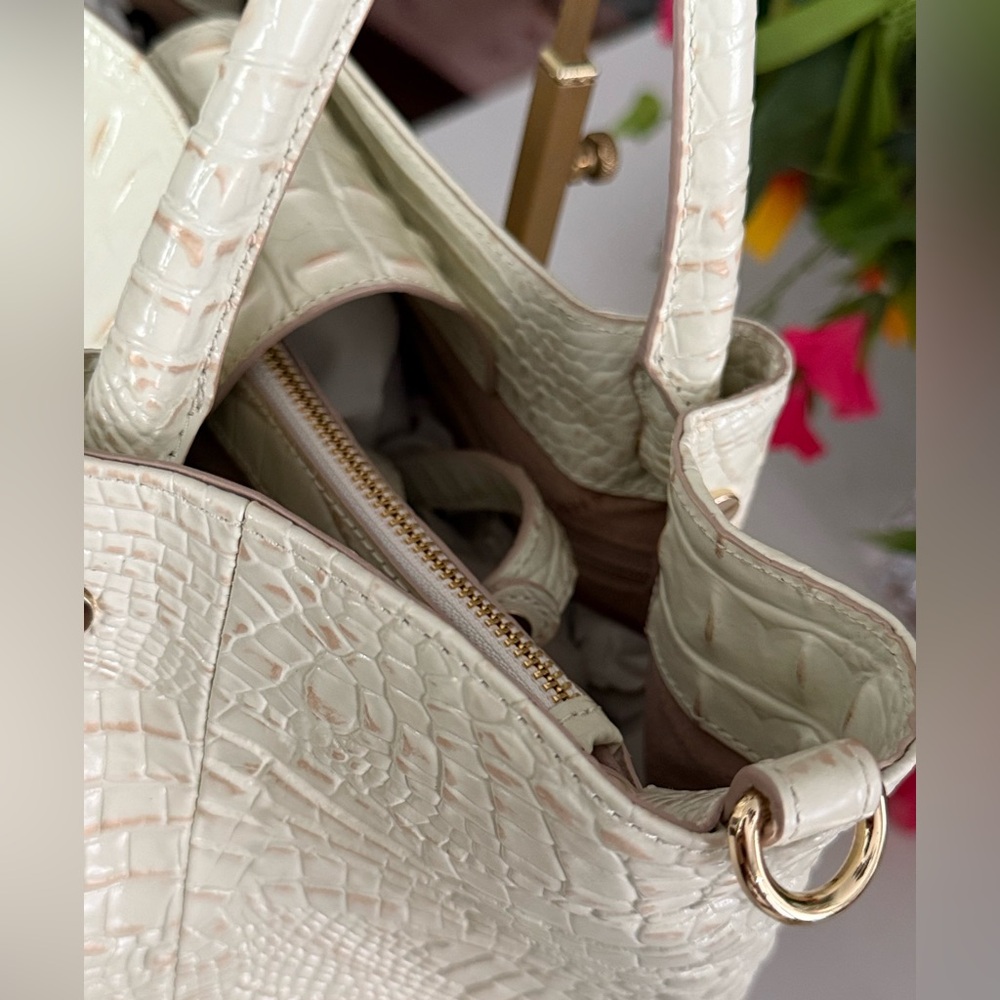 Brahmin Small Mallory Crystal ~ RARE NWT - Picture 4 of 14